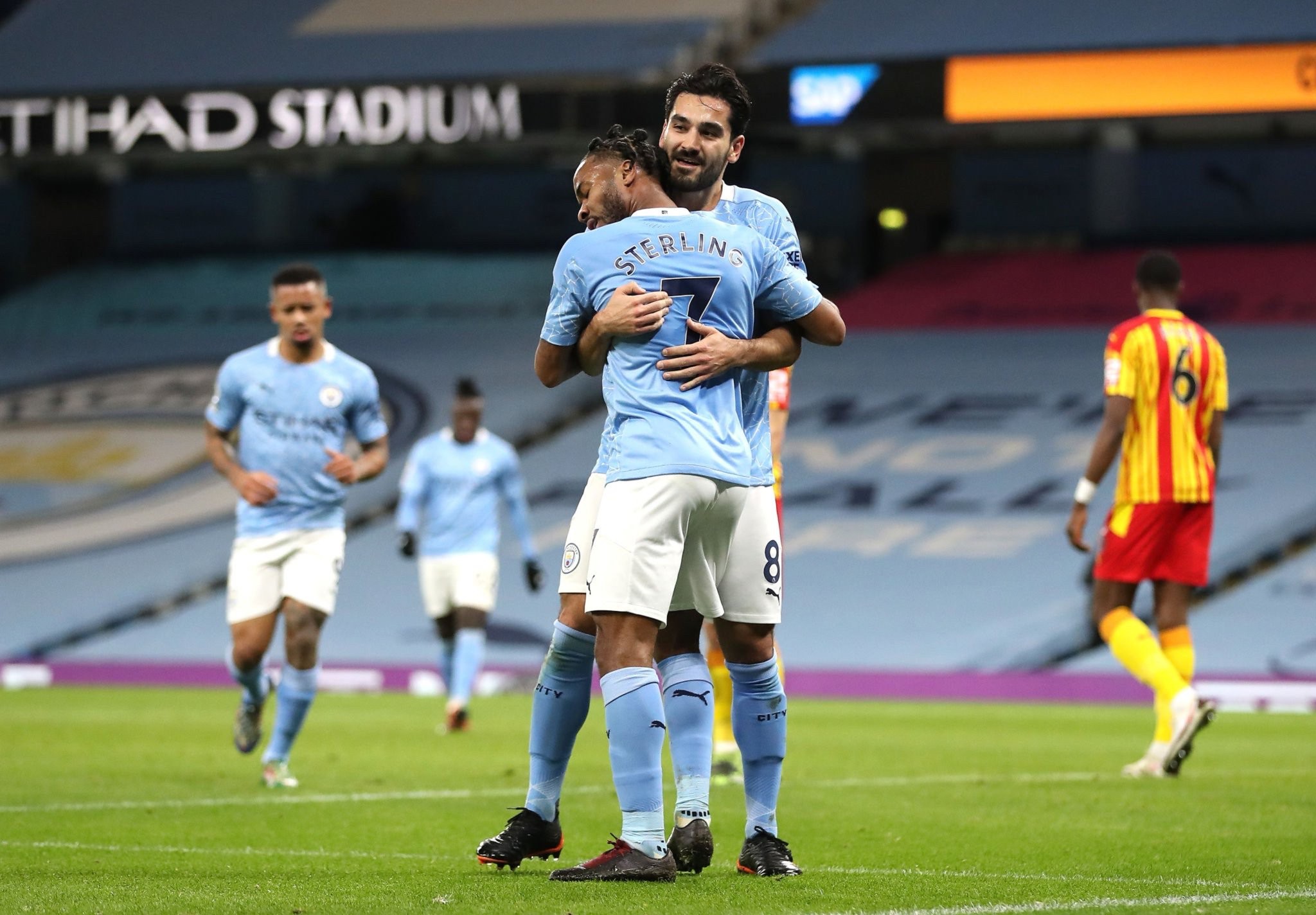 而签约尼奥 而签约尼奥